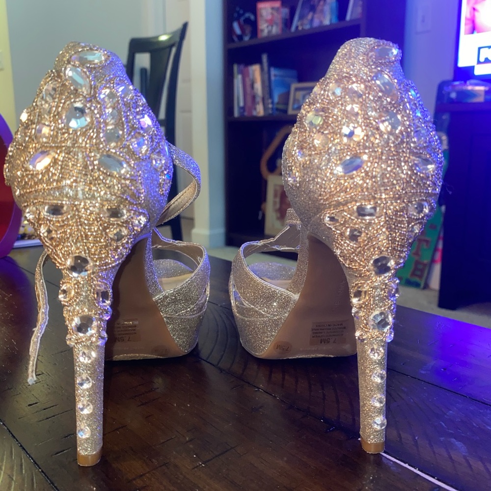 Gold Gianni Bini Heels